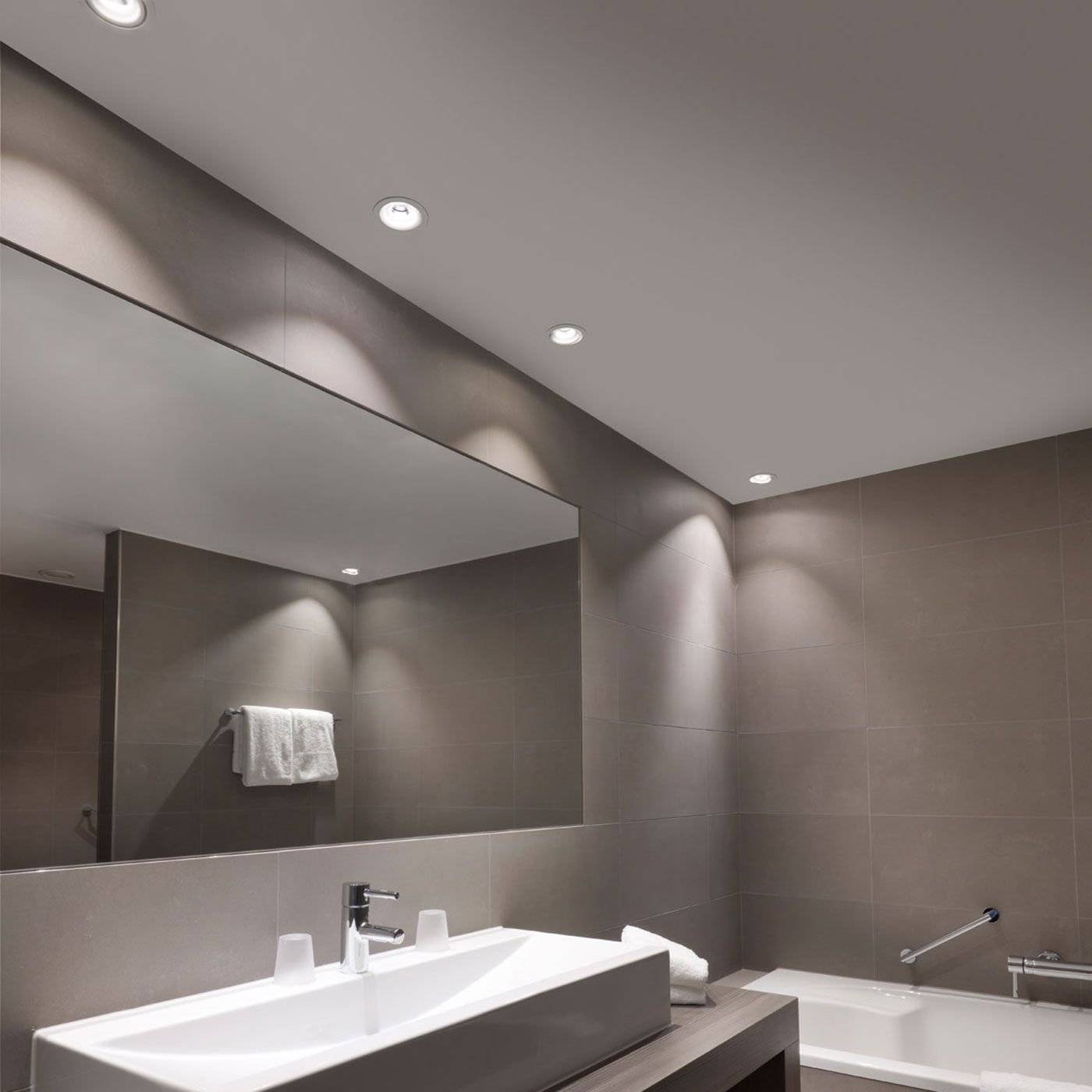 Освещение в ванной комнате с натяжным потолком: точечные светильники для натяжных потолков в ванную, потолок с подсветкой, потолочные светодиодные светильники
