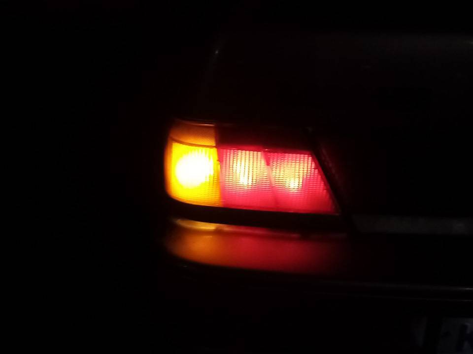 Провода задних фонарей автомобиля ваз 2115