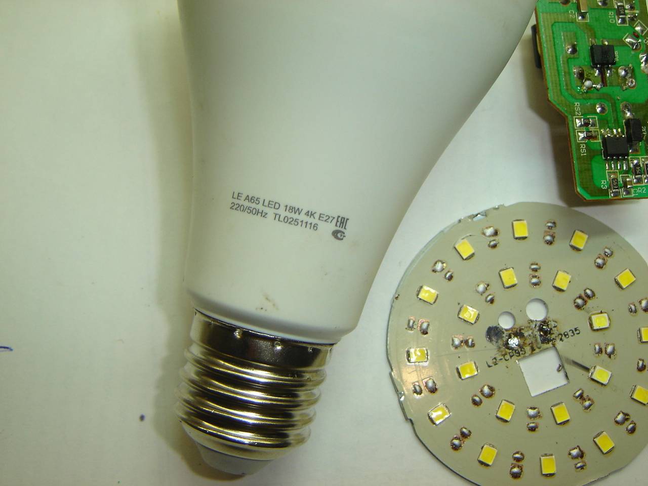 Как разобрать светодиодную лампу на 220, e27, e14 и g13 в домашних условиях