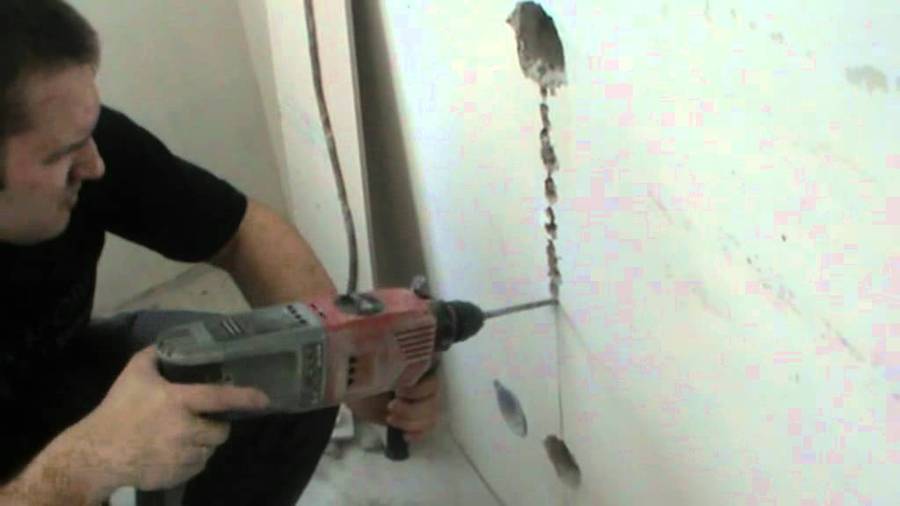 Как правильно штробить бетонную и кирпичную стену под проводку