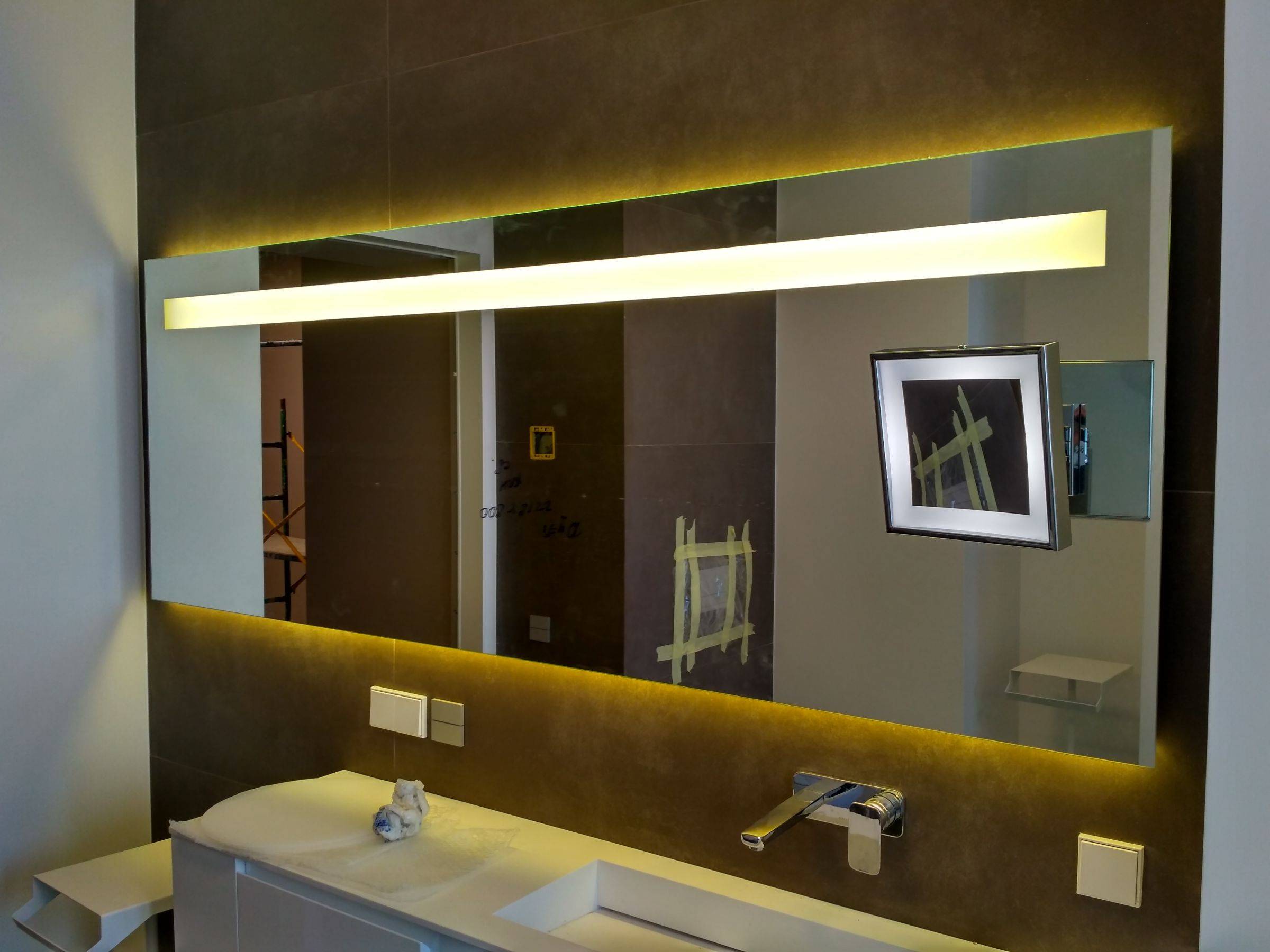 Зеркало с подсветкой своими руками: как сделать зеркало заднего вида c лампочками, модели со светодиодной лентой по периметру