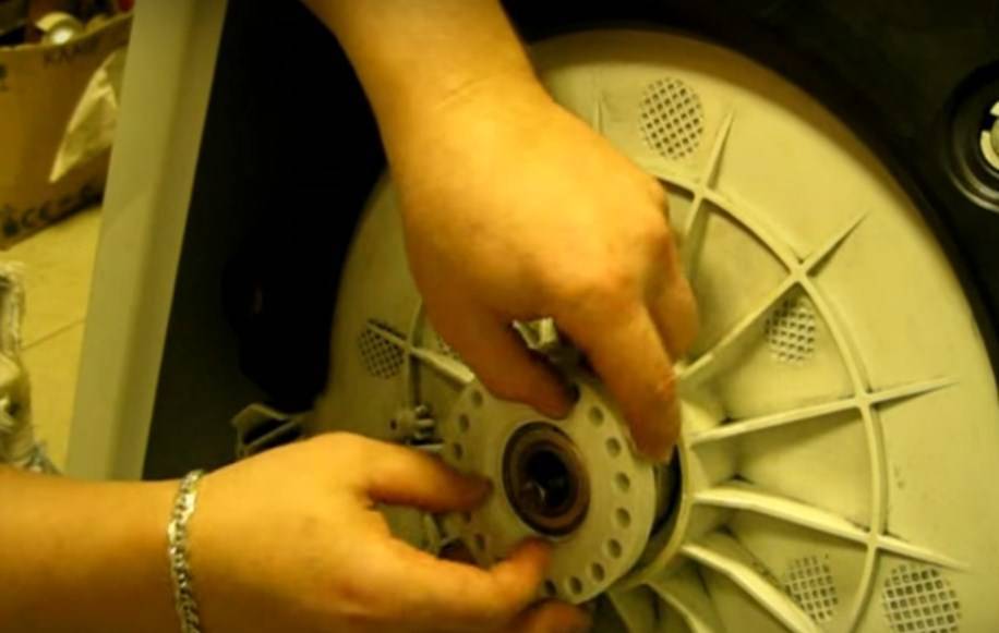 Как снять подшипник с барабана стиральной машины своими руками: советы и инструкция