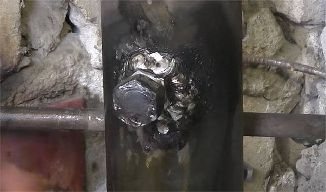 Почему потекла газовая колонка