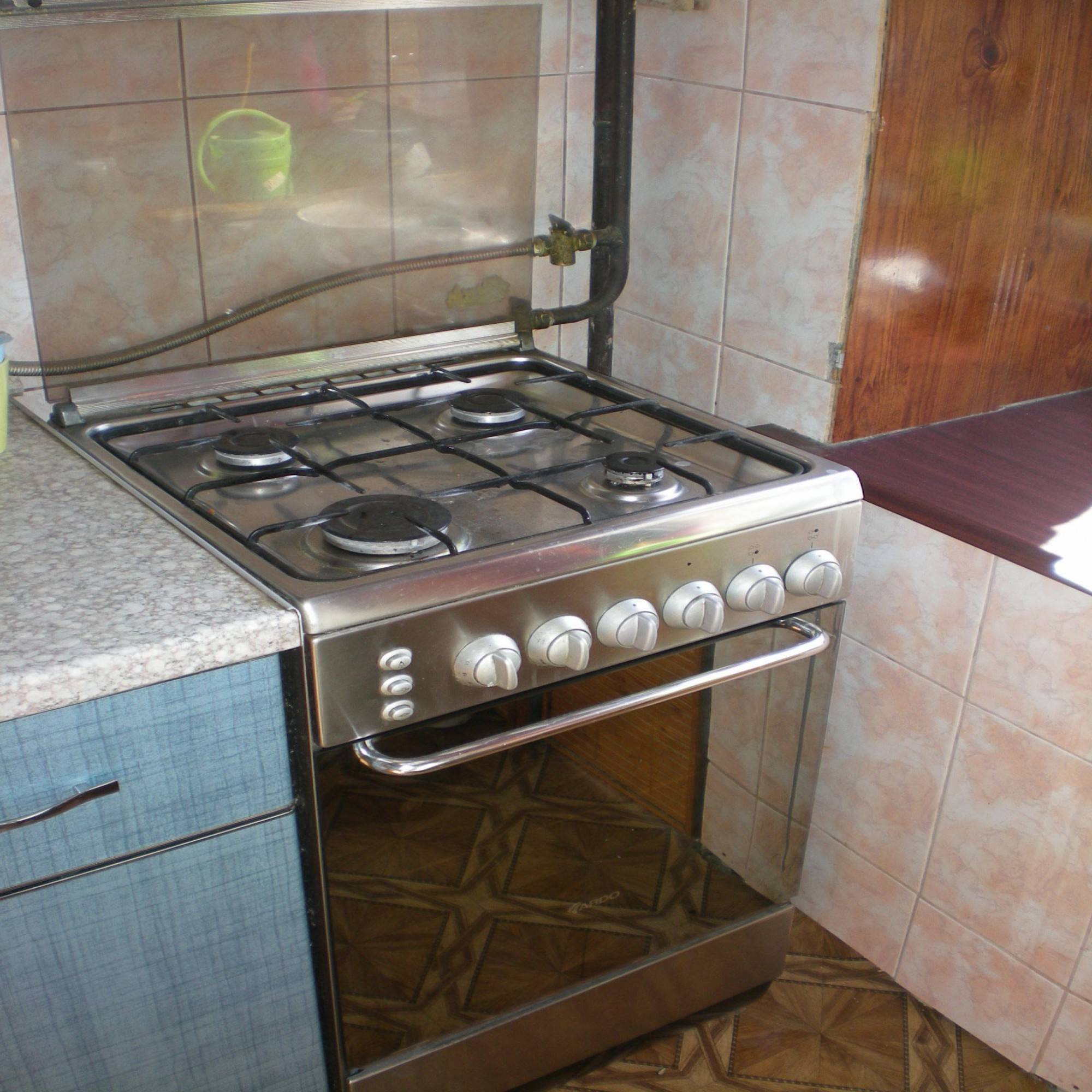 Как выбрать экран для газовой плиты. чем закрыть стену за газовой плитой | megavorota.com.ua