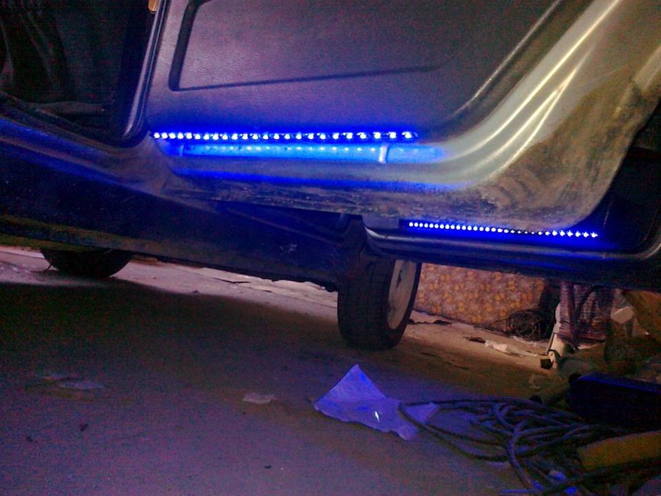 Как подключить светодиодную ленту в авто для подсветки багажника