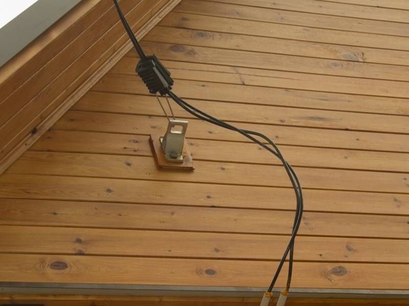Какой кабель можно использовать на улице и как его прокладывать » сайт для электриков - советы, примеры, схемы