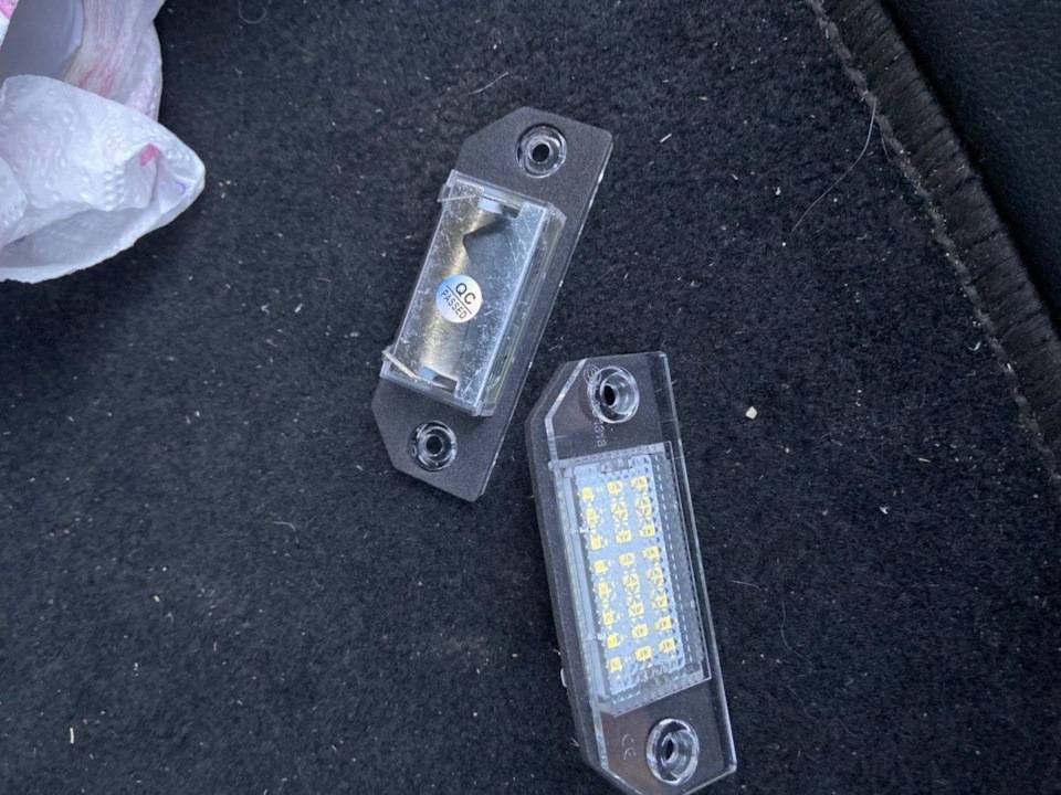 Не горит подсветка номерного знака на ford focus 2 — как поменять лампочки
