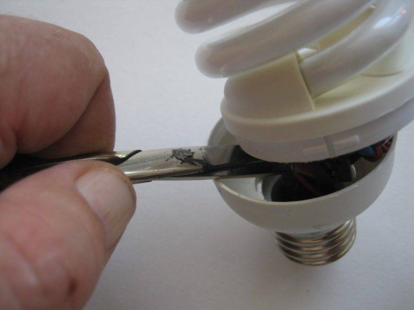 Вторая жизнь энергосберегающей лампы: как восстановить лампочку