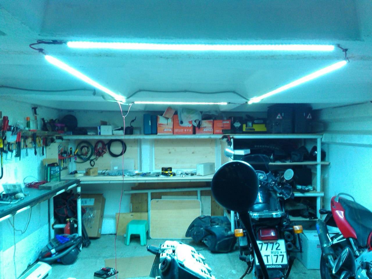 Как правильно подключить свет в гараже