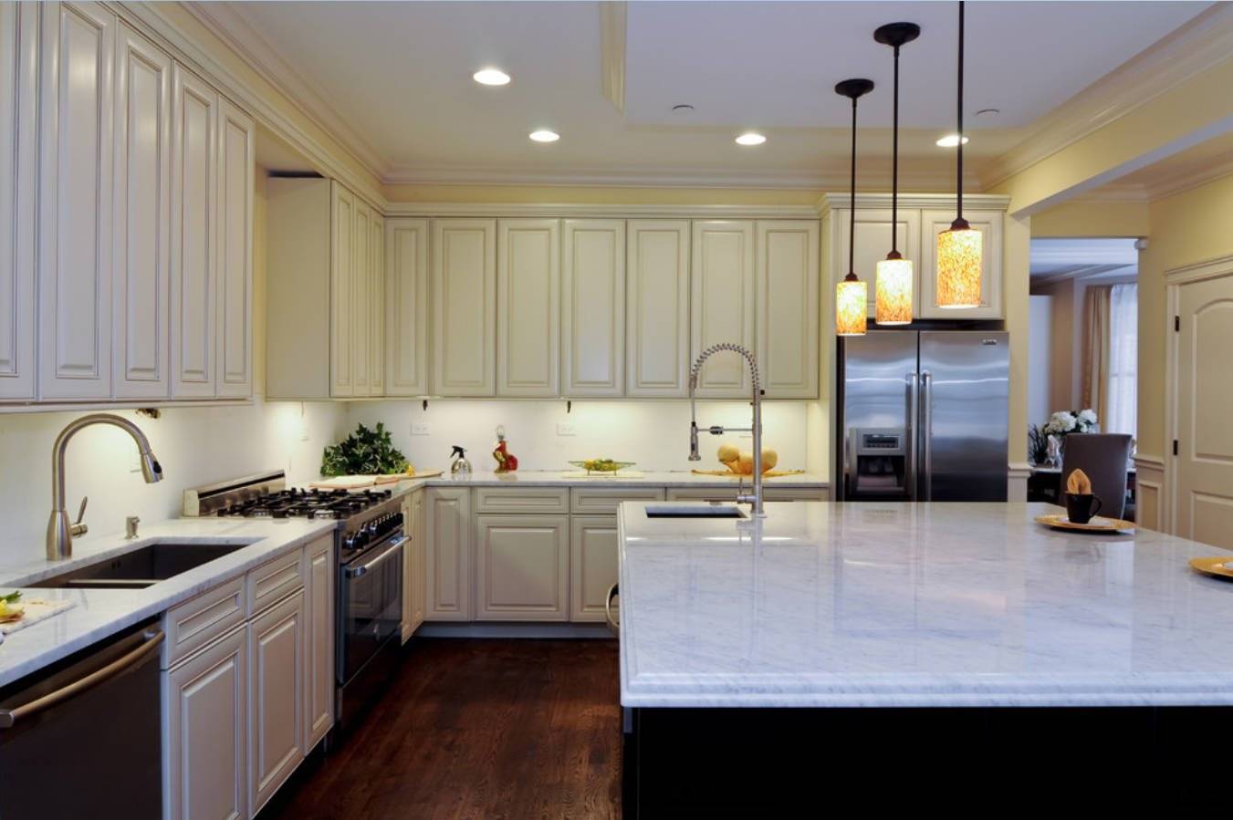Освещение на кухне: правильное расположение и особенности планировки (74 фото)