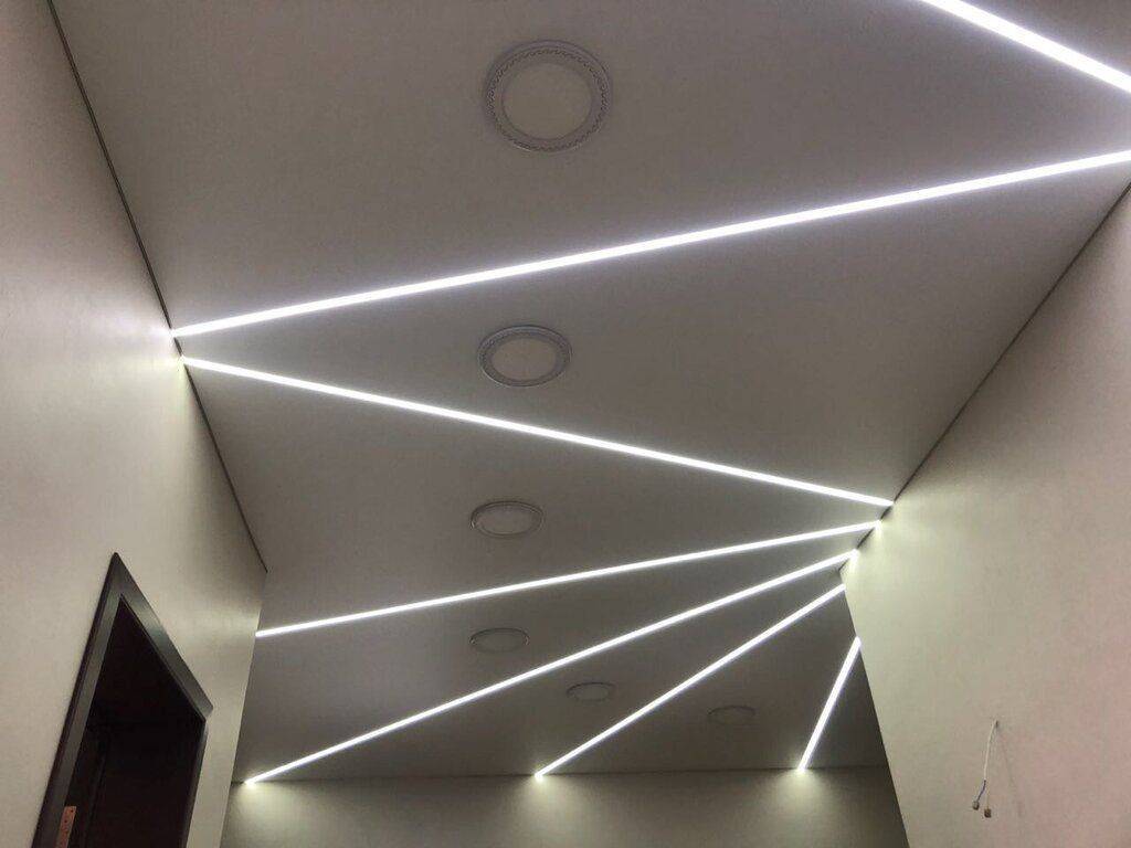 Подсветка натяжного потолка светодиодной лентой изнутри