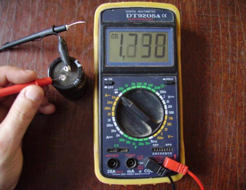 Как проверить конденсатор мультиметром - инструкция 2020
