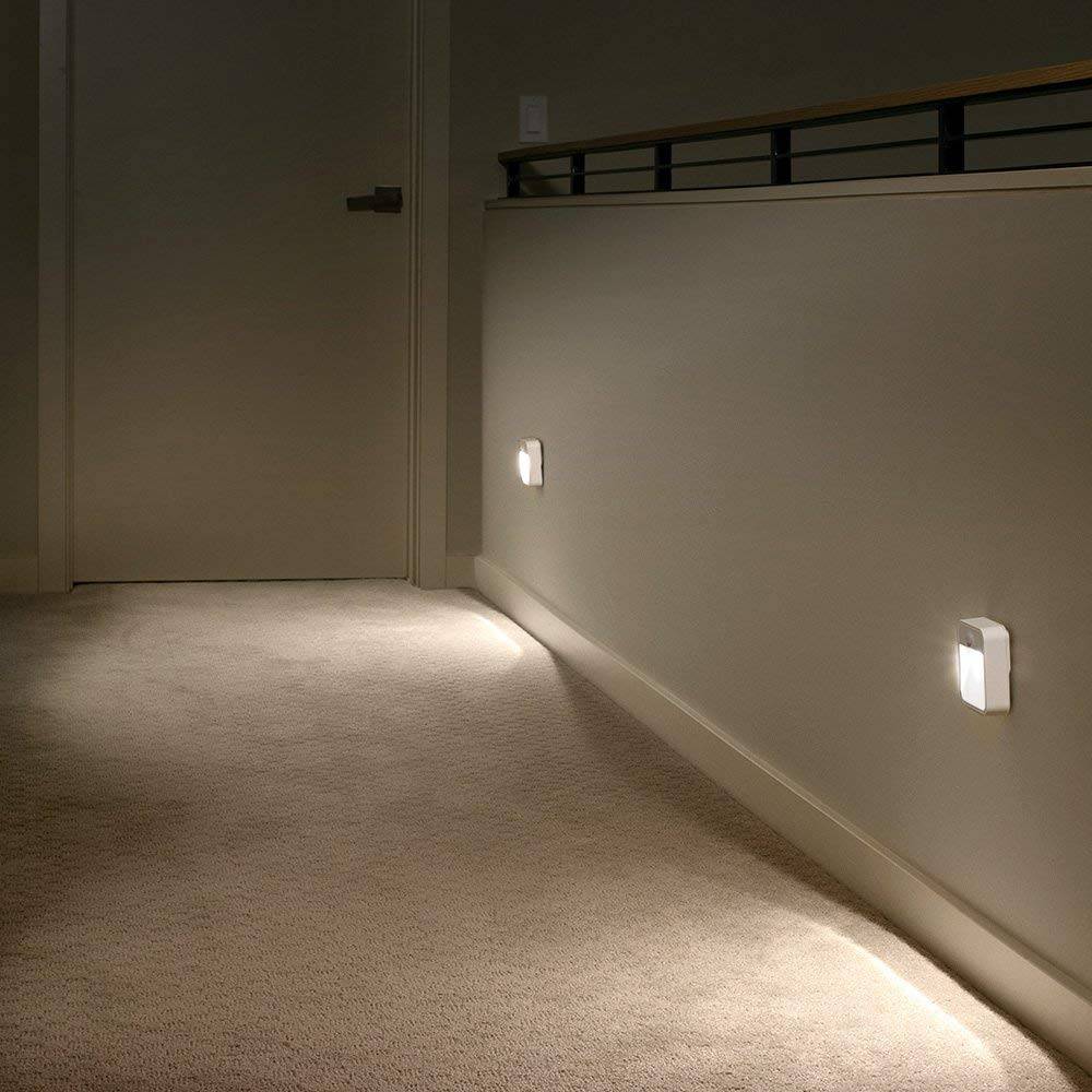 Подсветка пола в квартире: советы по организации, что выбрать для коридора