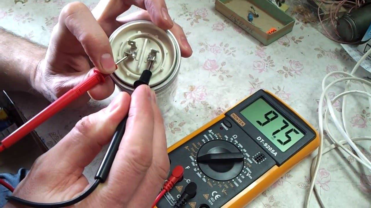 Как проверить конденсатор мультиметром: измерение емкости и проверка работоспособности