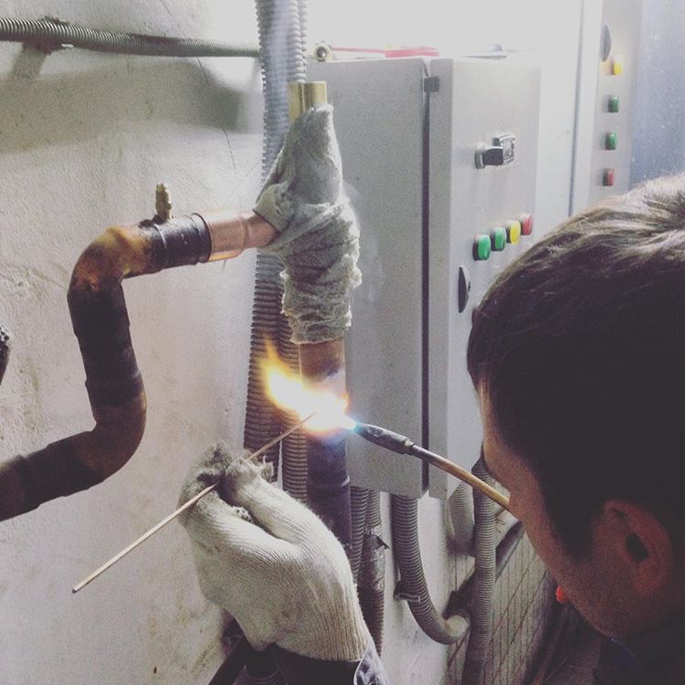 Пайка меди газовыми горелками: типы оборудования, преимущества и технология пайки медных труб
