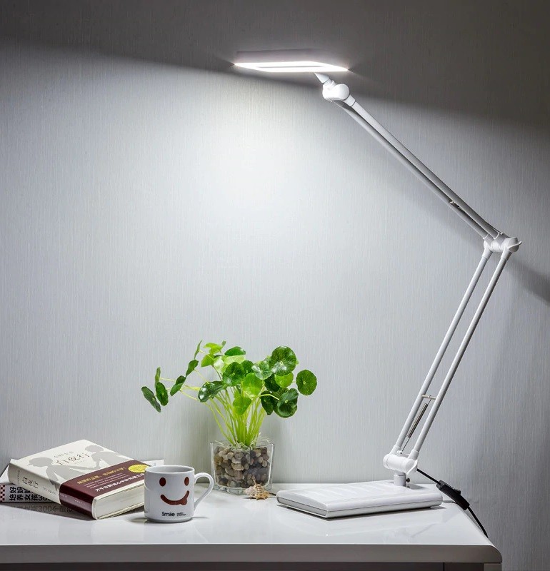 Настольные светодиодные лампы для рабочего стола: выбираем с умом